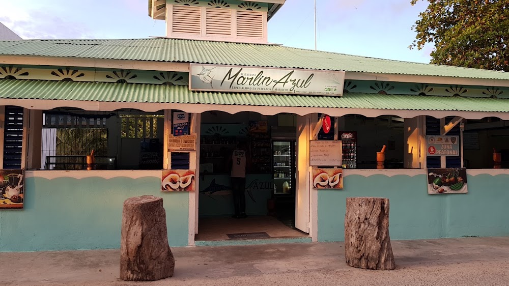 El Marlin Azul Bar Restaurant – Caleta La Romana